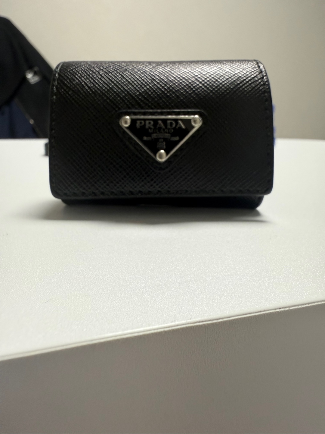 프라다 케이스